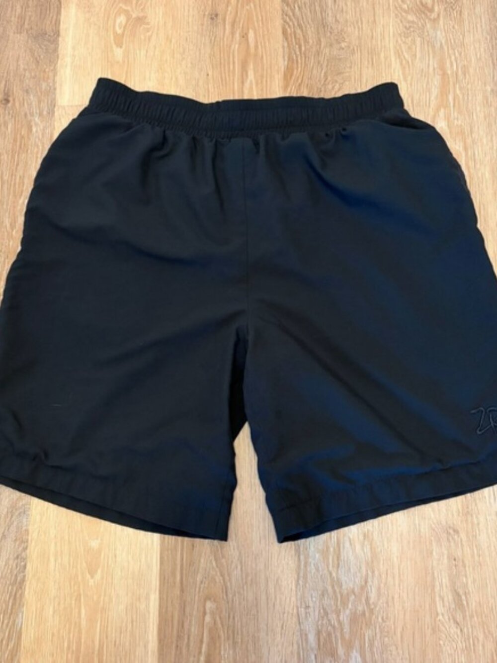Zero Restriction Men’s Gore Tex Shorts Nylon Outer Wear Golf Spring Size Medium